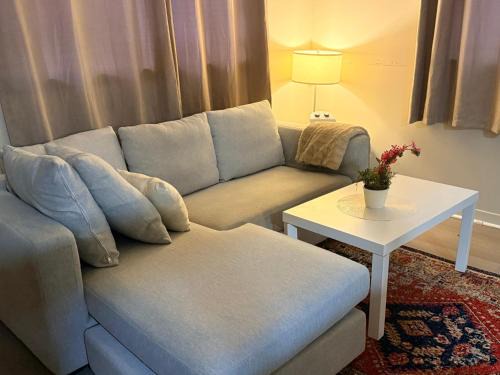 Wallaceburg Apartment | 3 bed vintage style house in downtown Wallaceburg
