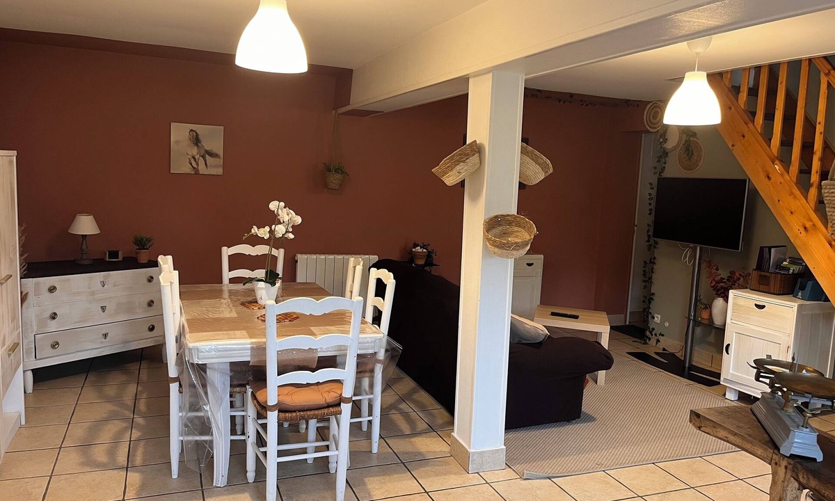 Saint-Julien-de-Chedon House | 3-bedroom gîte