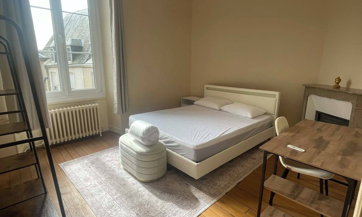 Beaumont-sur-Sarthe Apartment | 3-bedroom apartment in the heart of the Alpes Mancelles, 20 minutes from the 24h of Le Mans
