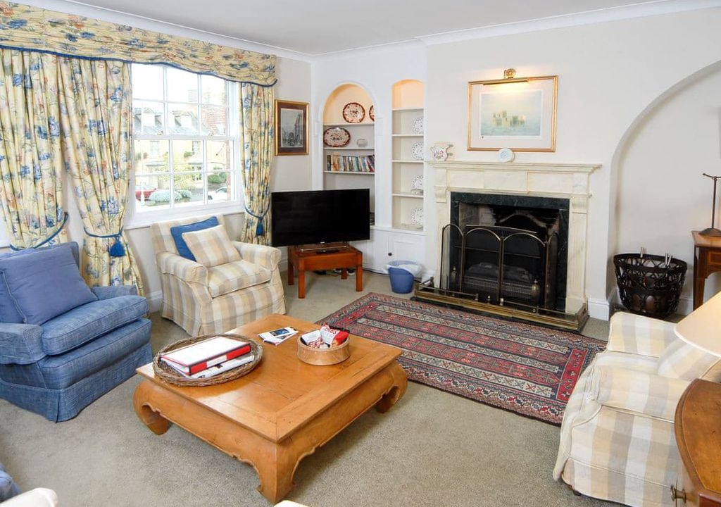 Moreton-in-Marsh Cabin | 3 bedroom accommodation in Moreton-in-Marsh