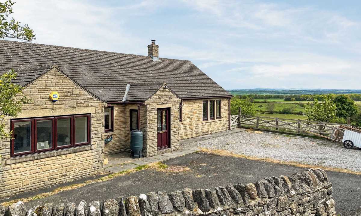 Barnard Castle Cottage | 3 bedroom accommodation in Boldron, near Barnard Castle
