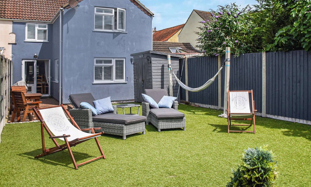 Caister-on-Sea Cottage | 3 bedroom accommodation in Great Yarmouth