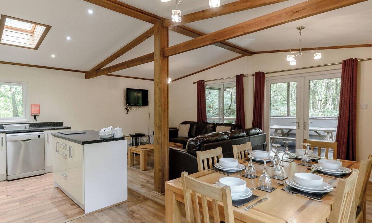 Freehay Ski Chalet | 3 bedroom accommodation in Freehay, Cheadle