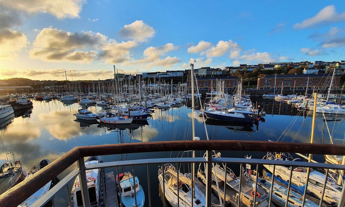 Milford Haven Cottage | 3 bedroom accommodation in Milford Haven