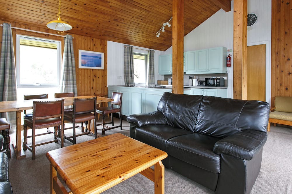 Lochearnhead Ski Chalet | 3 bedroom accommodation in Lochearnhead, Perthshire