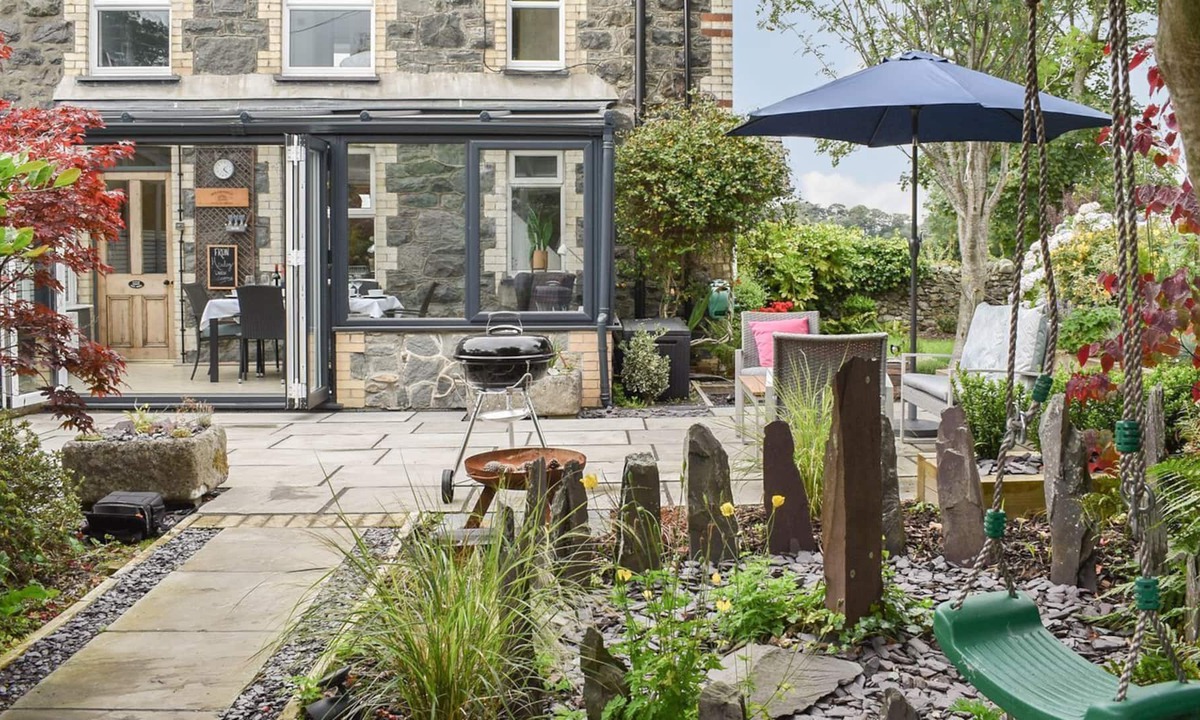 Dinas Cottage | 3 bedroom accommodation in Caernarfon