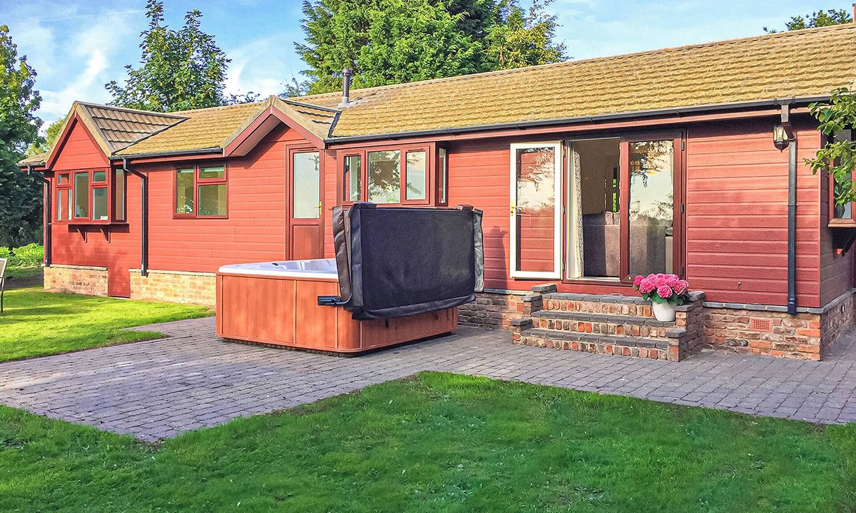 Scawton Ski Chalet | 3 bedroom accommodation in Easingwold