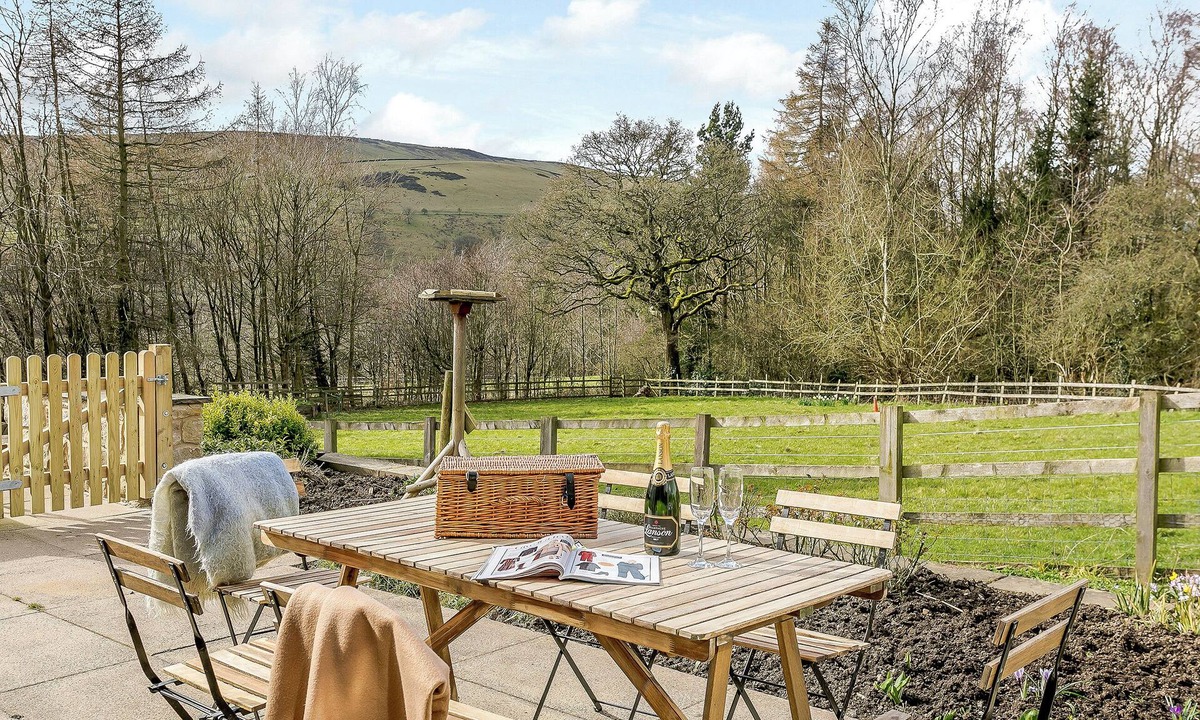 Hope Valley Cottage | 3 bedroom accommodation in Hathersage