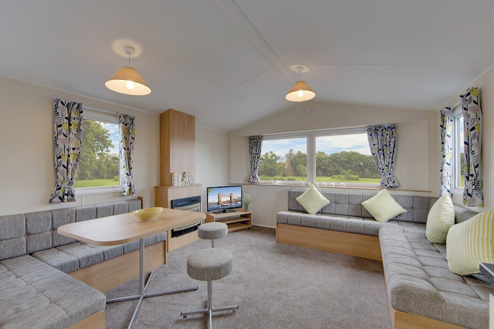 Kilwinning House | 3 bedroom accommodation in Kilwinning,