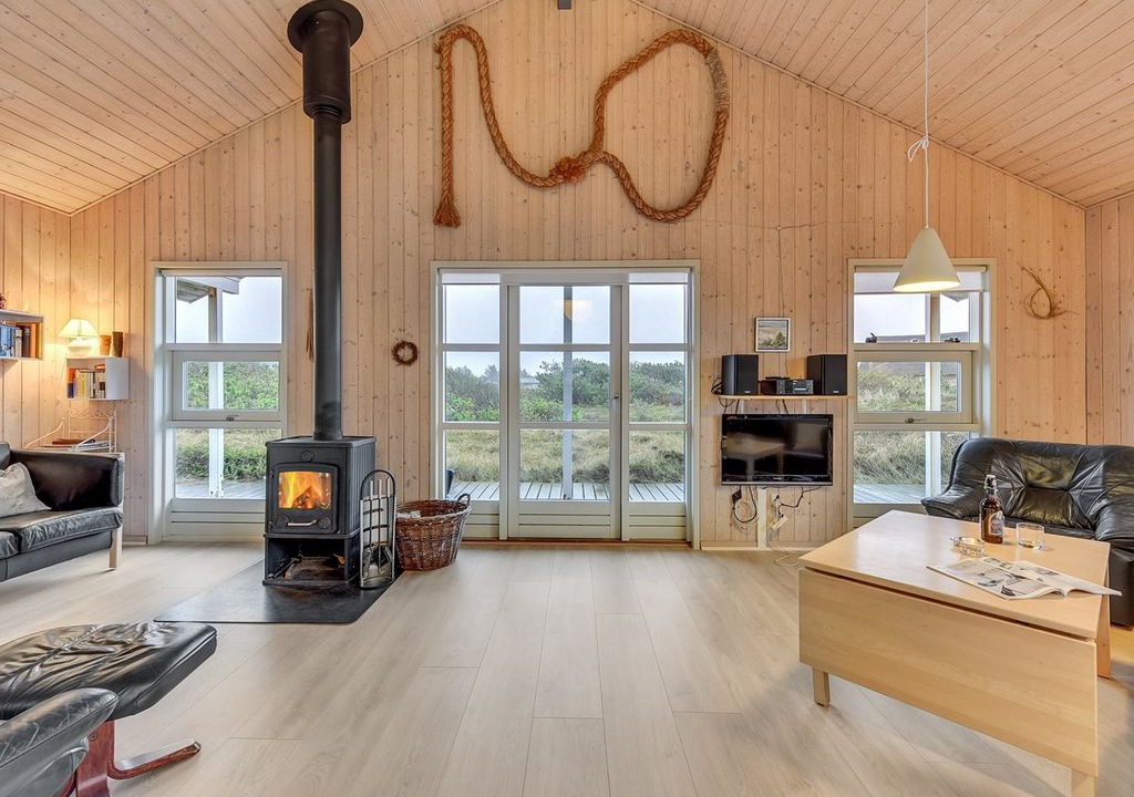 Houvig Strand House | 3 bedroom accommodation in Ringkøbing