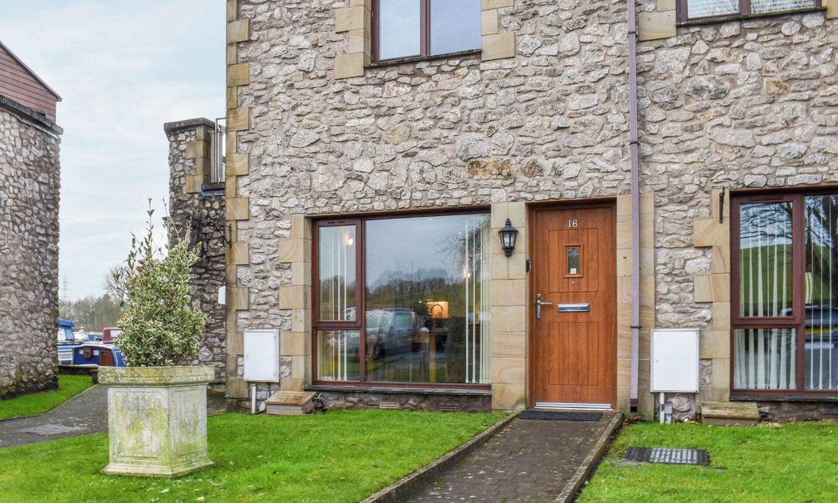 Tewitfield Cottage | 3 bedroom accommodation in Carnforth