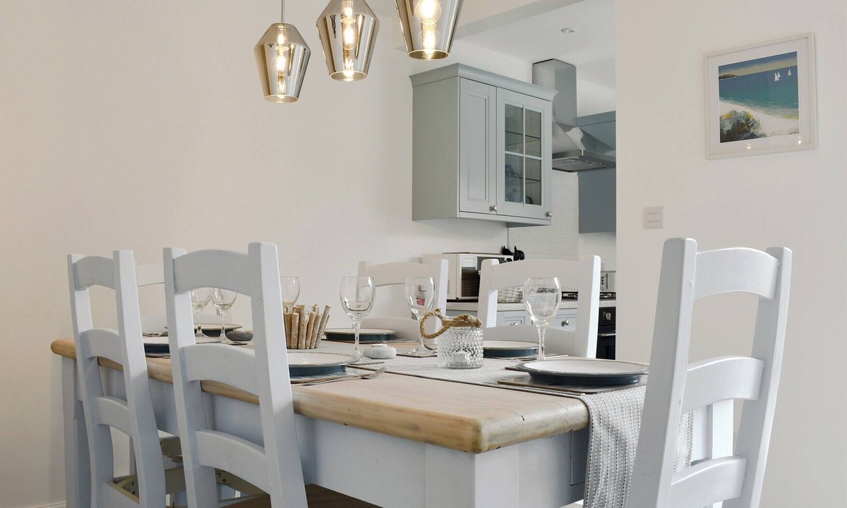 Pakefield Cottage | 3 bedroom accommodation in Lowestoft