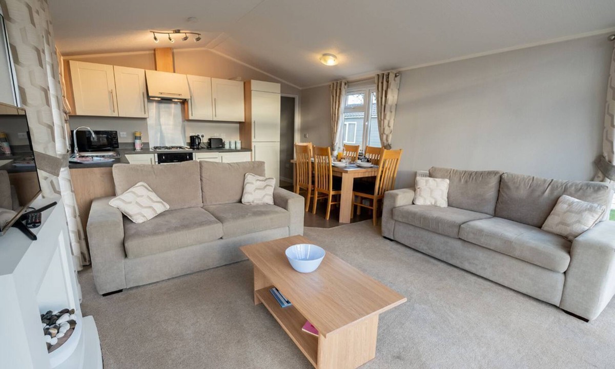 Gisleham Cabin | 3 bedroom accommodation in Lowestoft