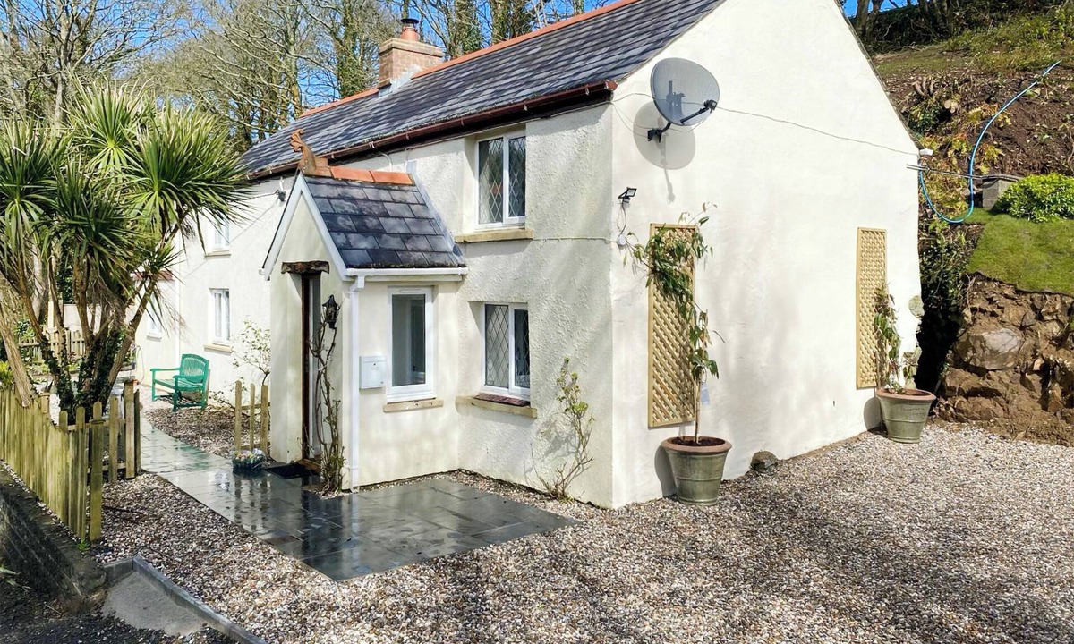 St Brides Cottage | 3 bedroom accommodation in Middle Mill, nr Solva