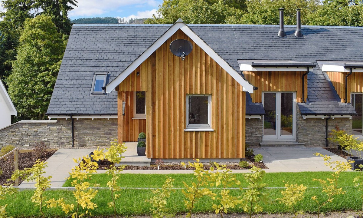 Kenmore Cottage | 3 bedroom accommodation in Balnaskeag, near Kenmore