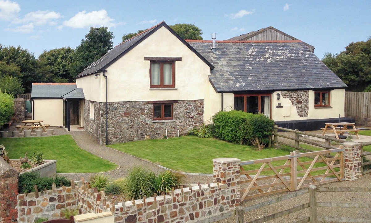 Hartland Cottage | 3 bedroom accommodation in Hartland
