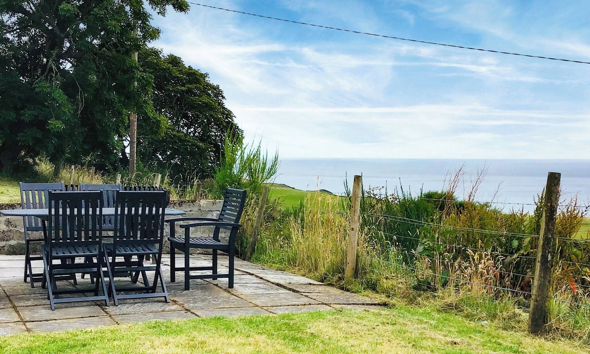 Helmsdale Cottage | 3 bedroom accommodation in Lothmore, Helmsdale