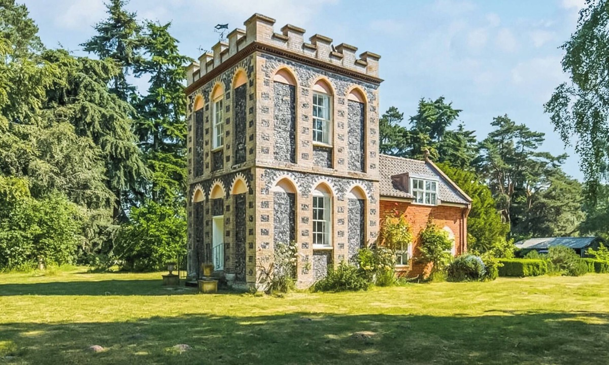 Ickburgh Cottage | 3 bedroom accommodation in High Ash