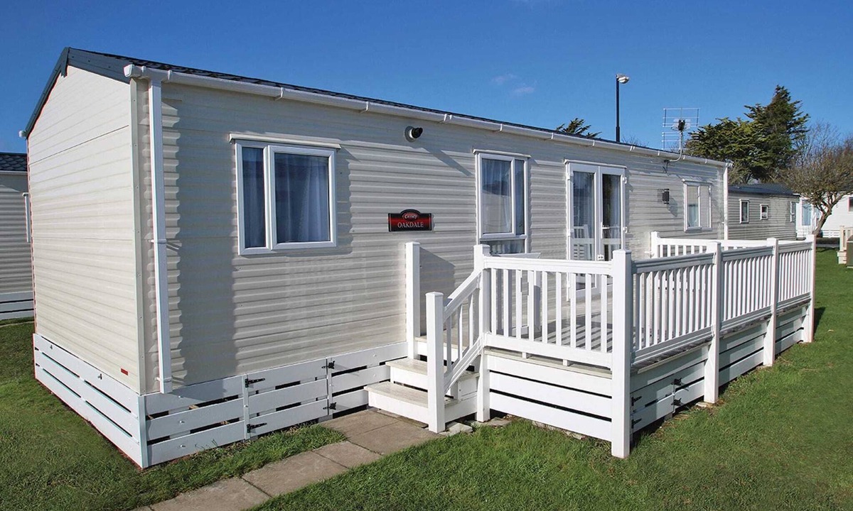 Ringwood House | 3 bedroom accommodation in St. Leonards, Ringwood