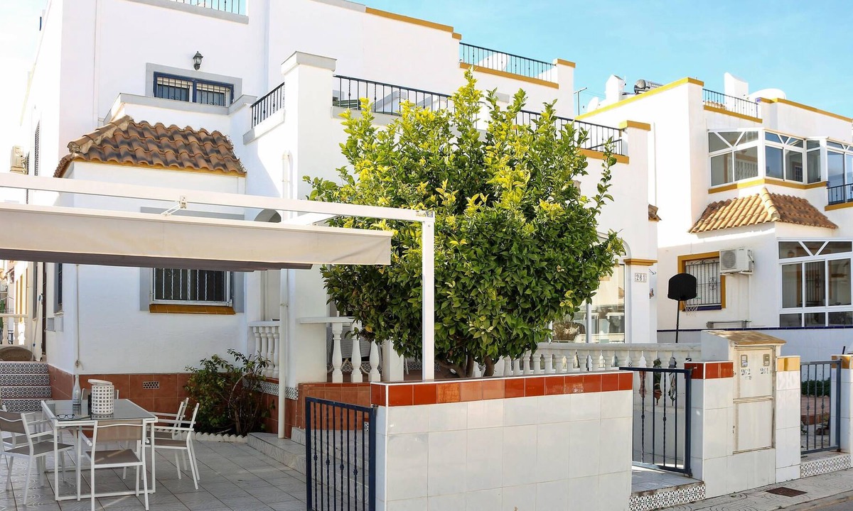 La Florida House | 3 bedroom accommodation in Orihuela