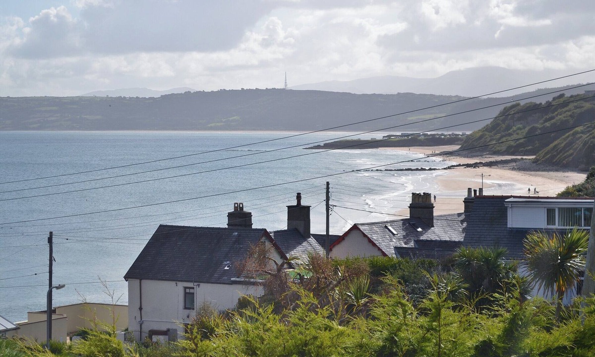 Benllech Cottage | 3 bedroom accommodation in Benllech