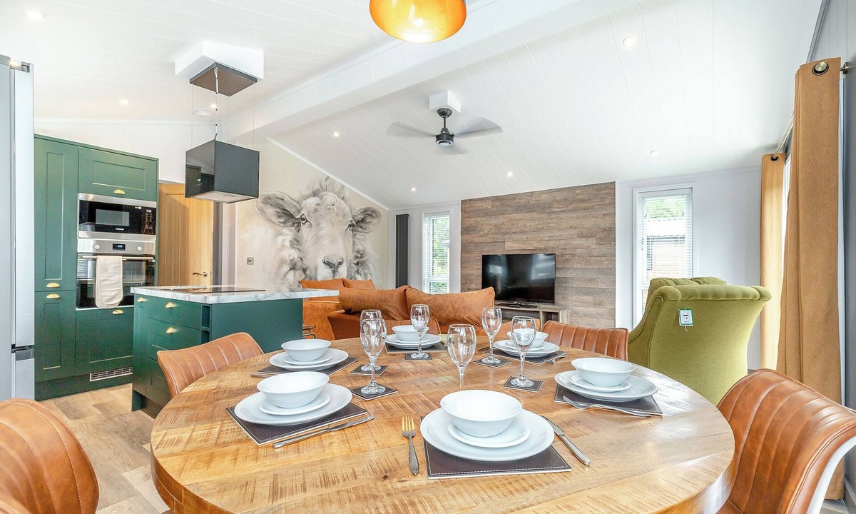 Caerwys Ski Chalet | 3 bedroom accommodation in Caerwys