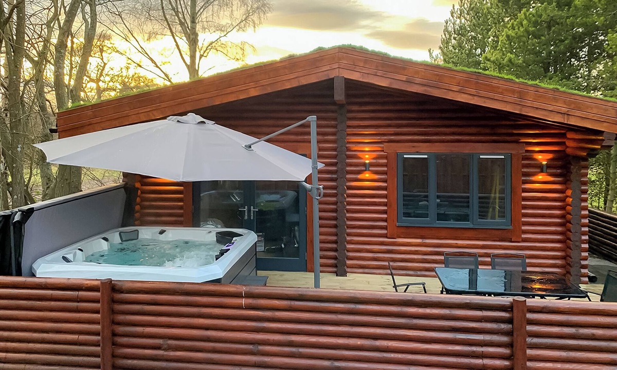 Kinclaven Ski Chalet | 3 bedroom accommodation in Cargill