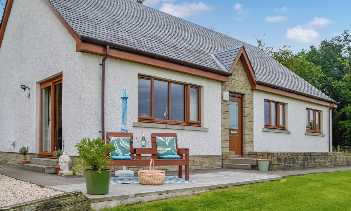 Cronberry Cottage | 3 bedroom accommodation in Cumnock