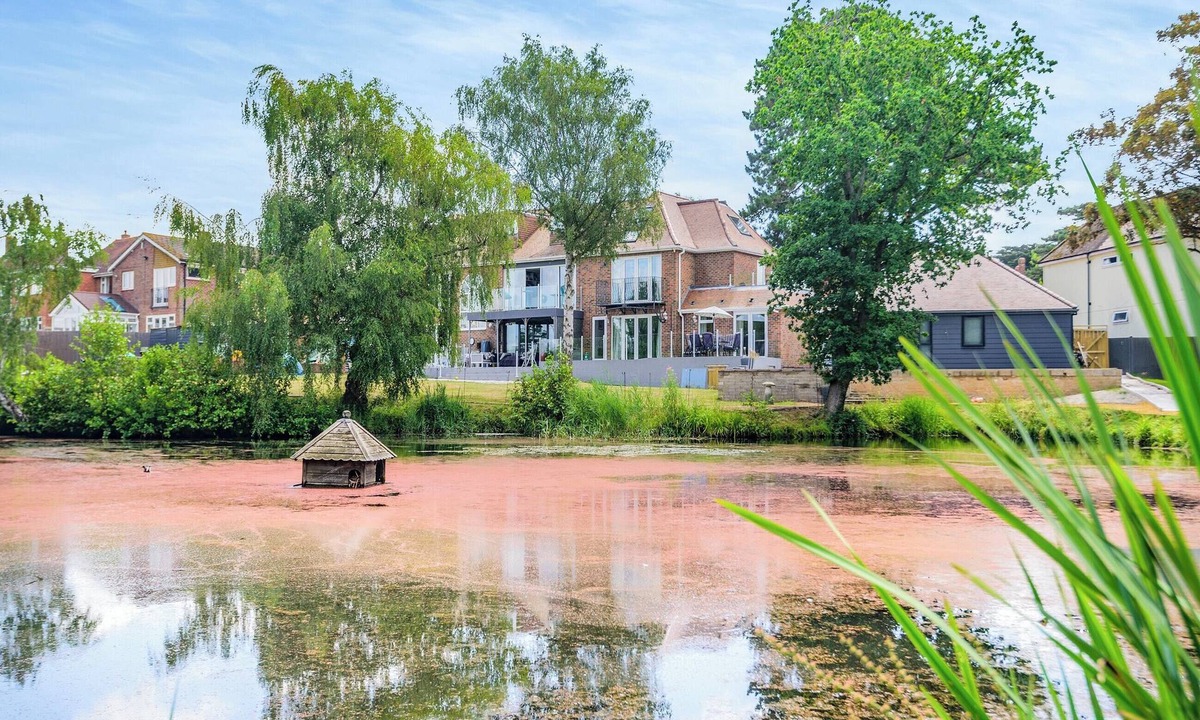 Hill Head Cottage | 3 bedroom accommodation in Fareham