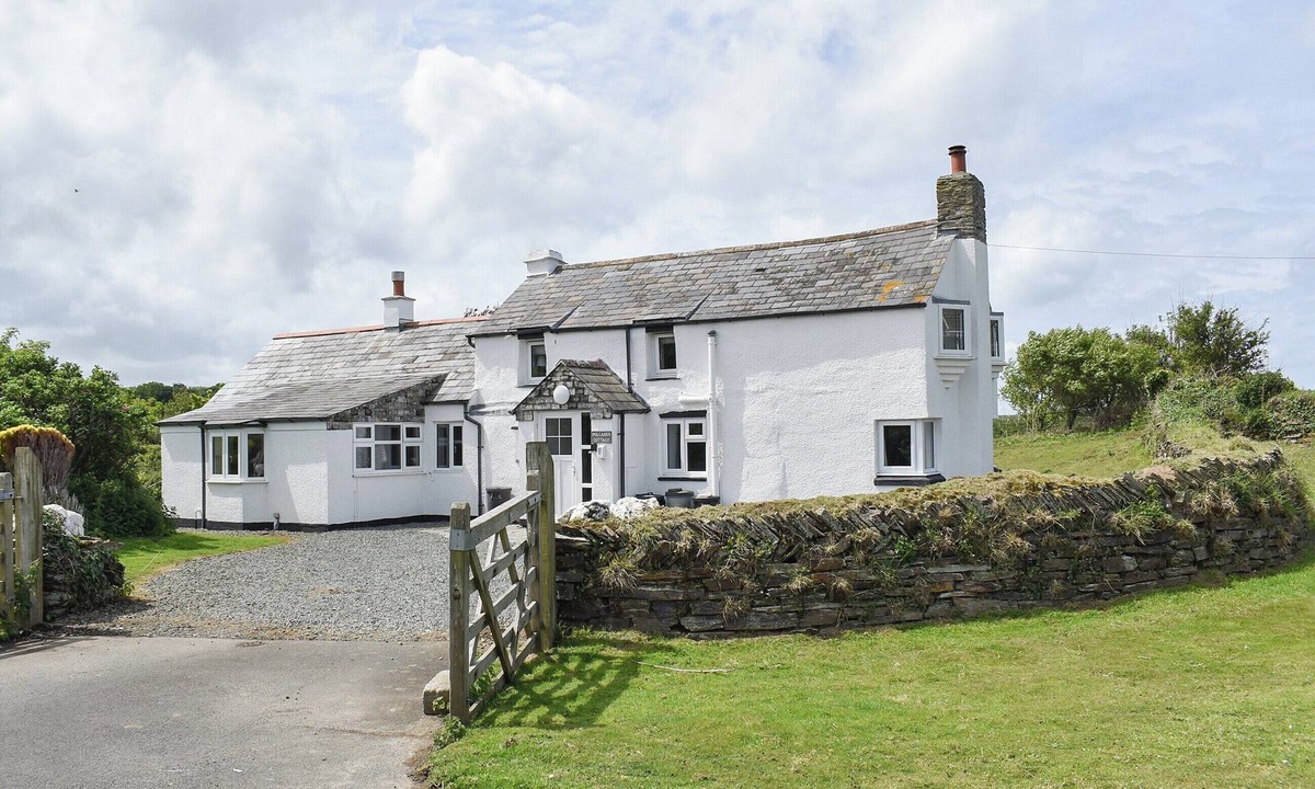 Tintagel Cottage | 3 bedroom accommodation in Tintagel