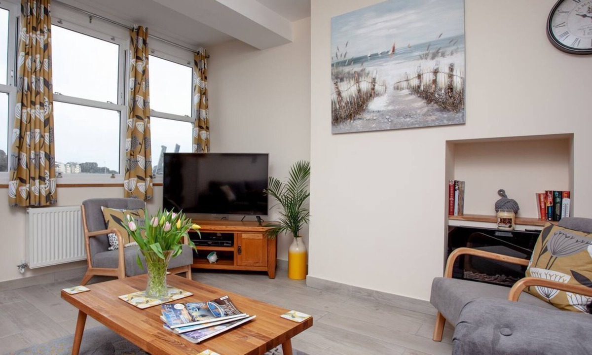 Torquay City Centre Cabin | 3 bedroom accommodation in Torquay