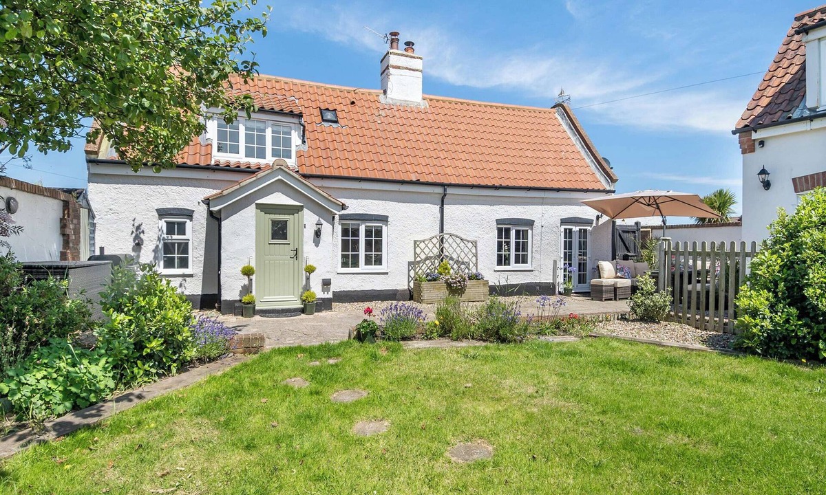 Walcott Cottage | 3 bedroom accommodation in Walcott