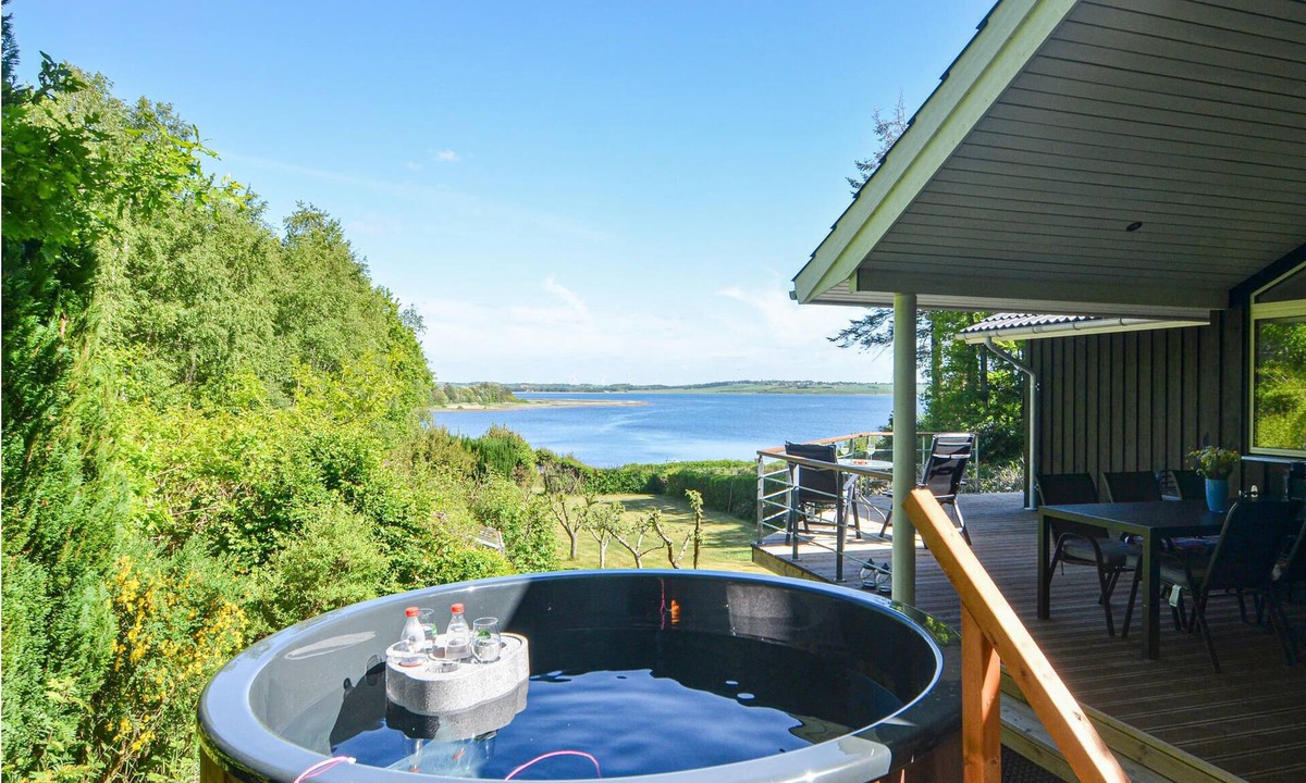 Ronbjerg House | 3 bedroom accommodation in Roslev