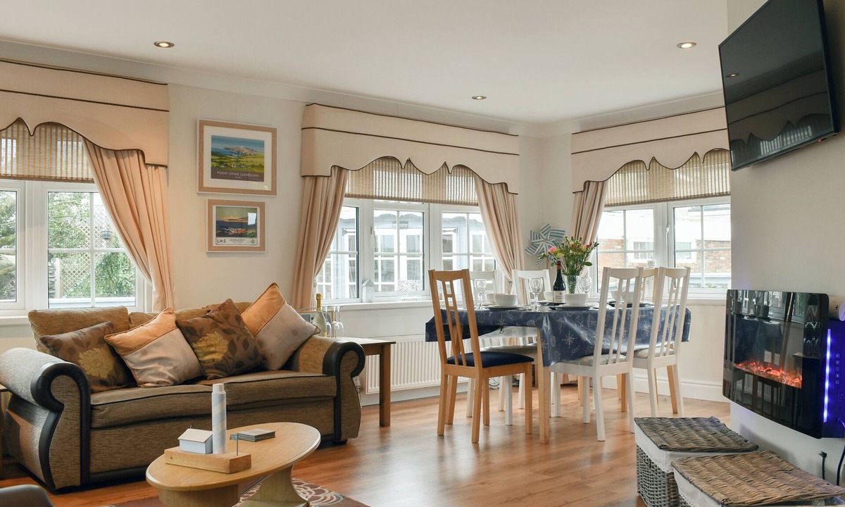 Amlwch Cottage | 3 bedroom accommodation in Amlwch