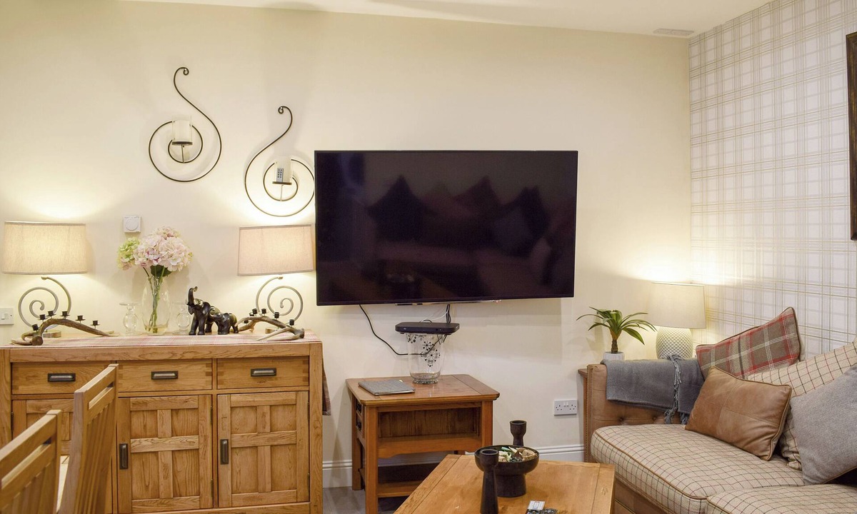 Crieff Cottage | 3 bedroom accommodation in Crieff