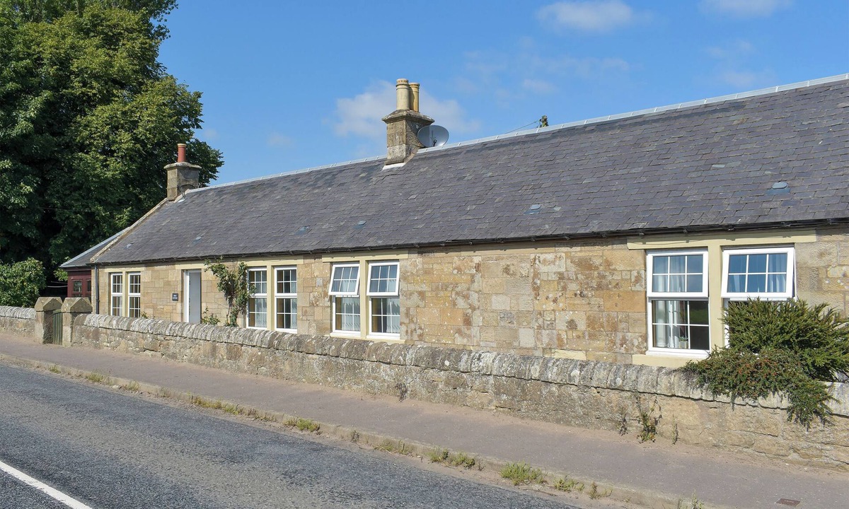 Freuchie Cottage | 3 bedroom accommodation in Freuchie, Nr Cupar