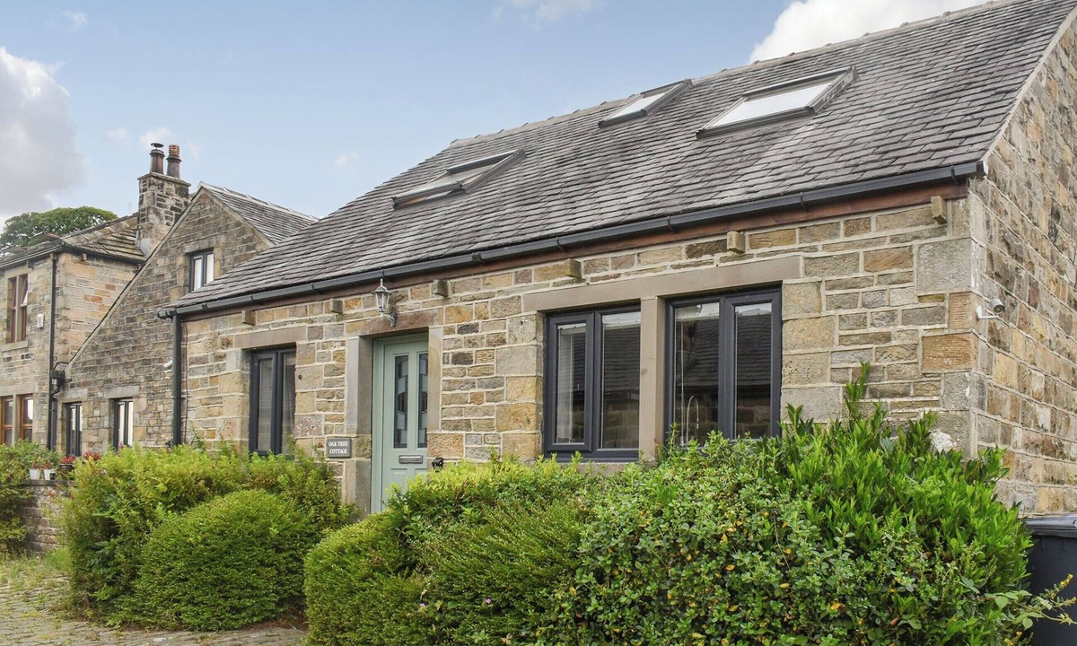 Fence Cottage | 3 bedroom accommodation in Fence