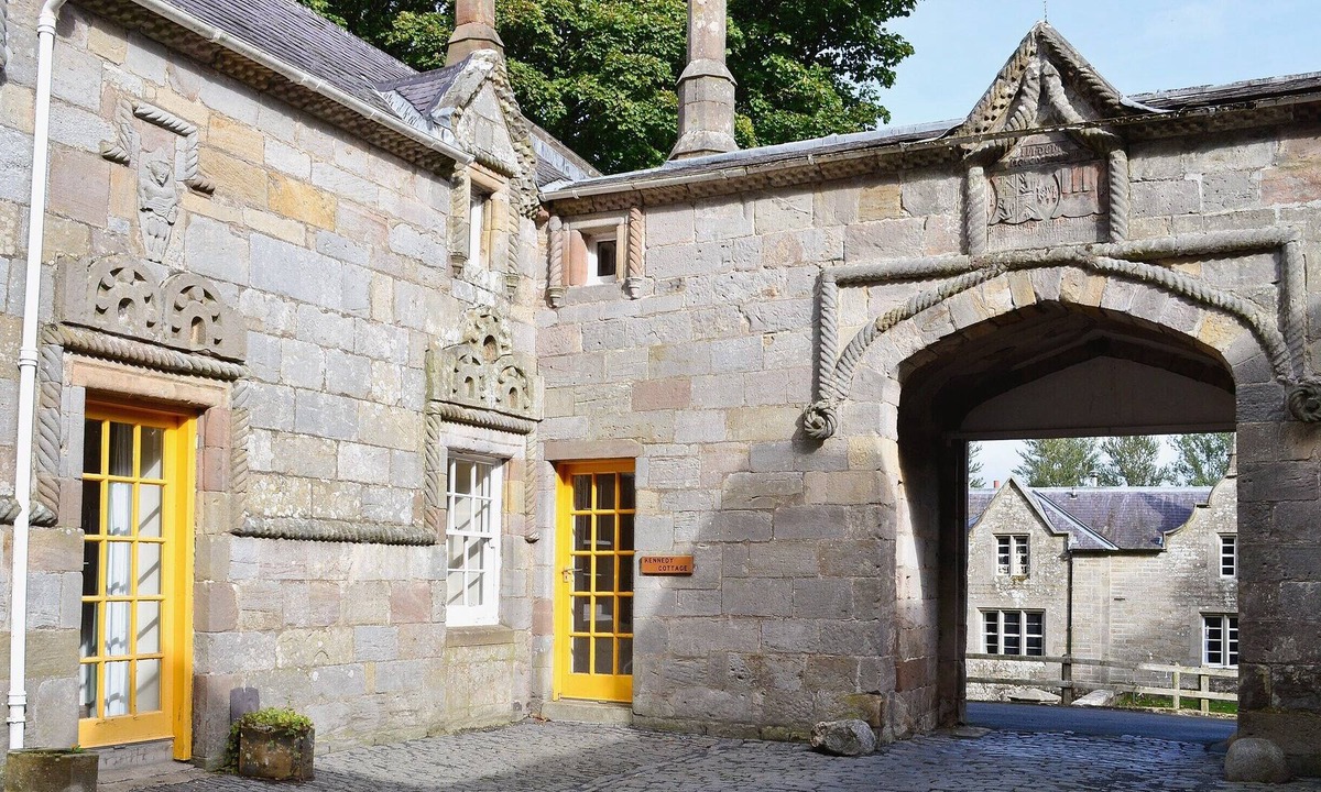 Straiton Cottage | 3 bedroom accommodation in Straiton, near Maybole