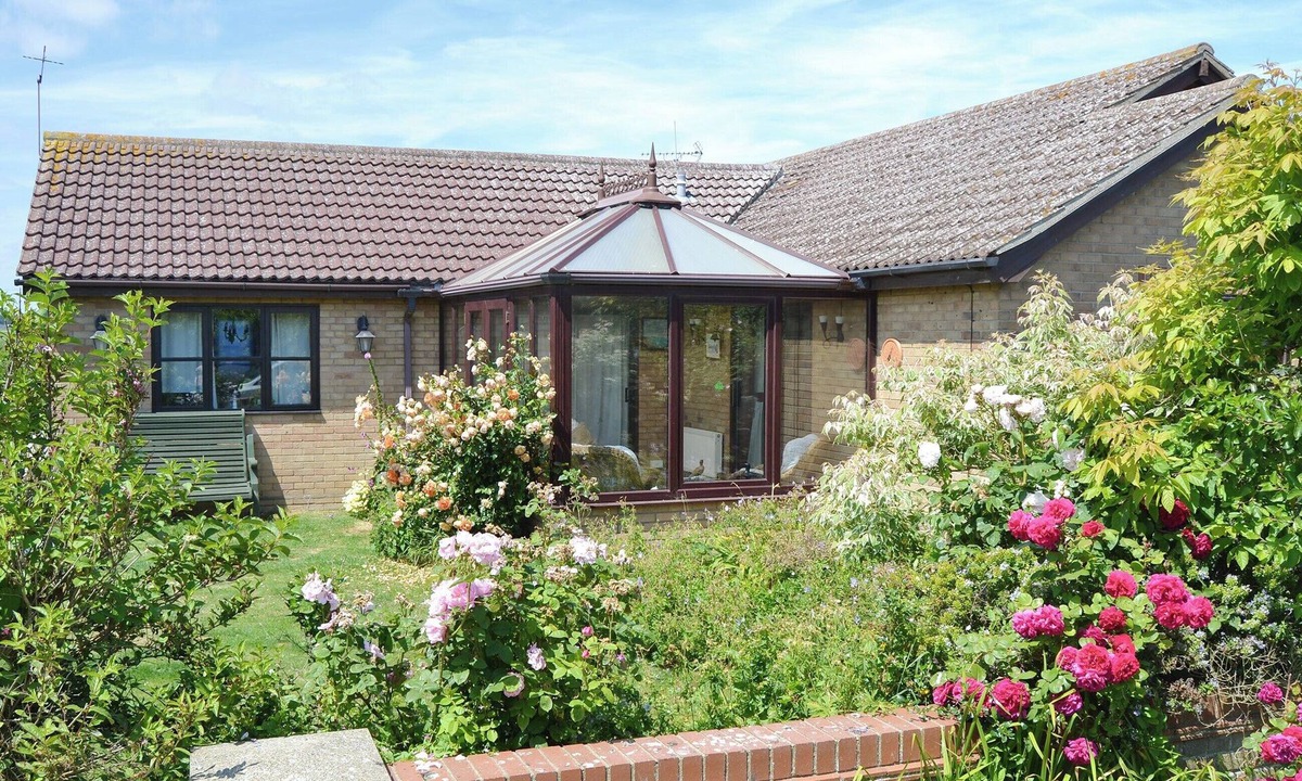 Walcott Cottage | 3 bedroom accommodation in Walcott