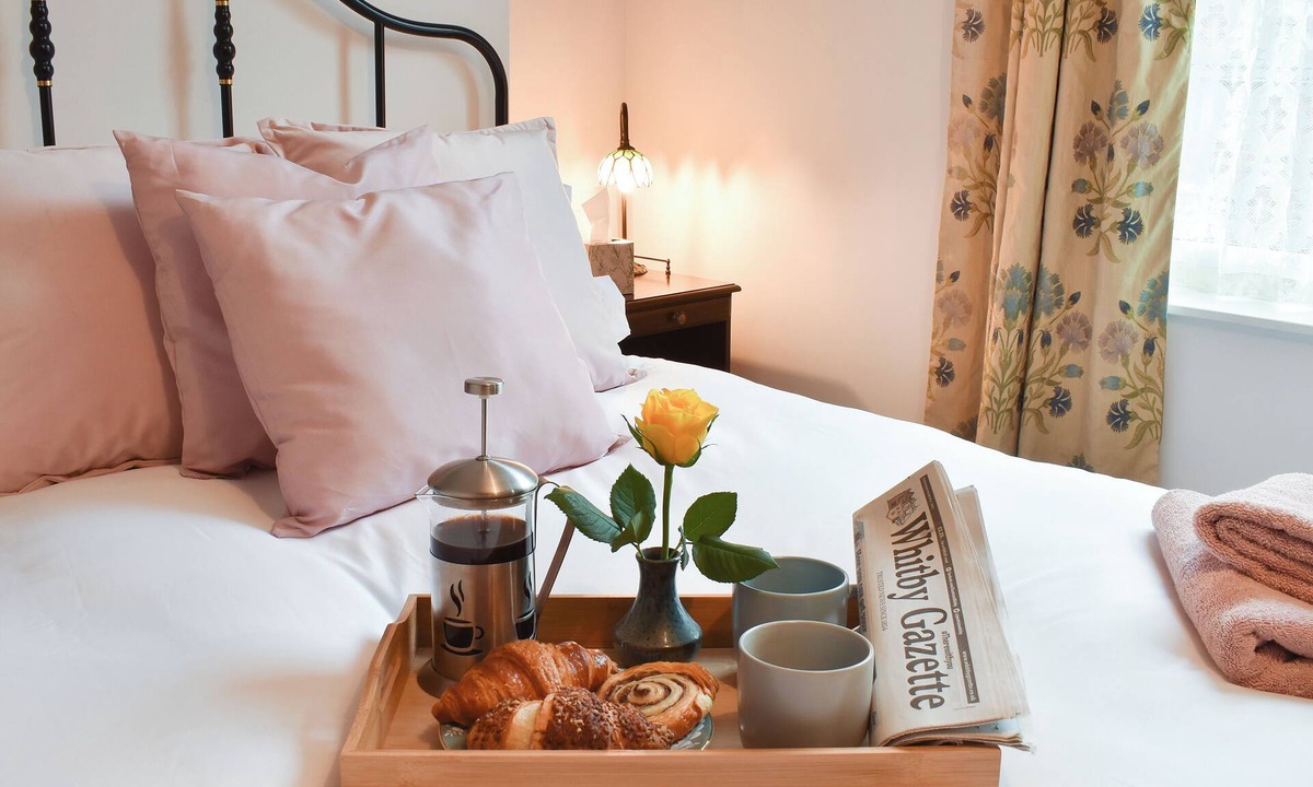 West Cliff Cottage | 3 bedroom accommodation in Whitby