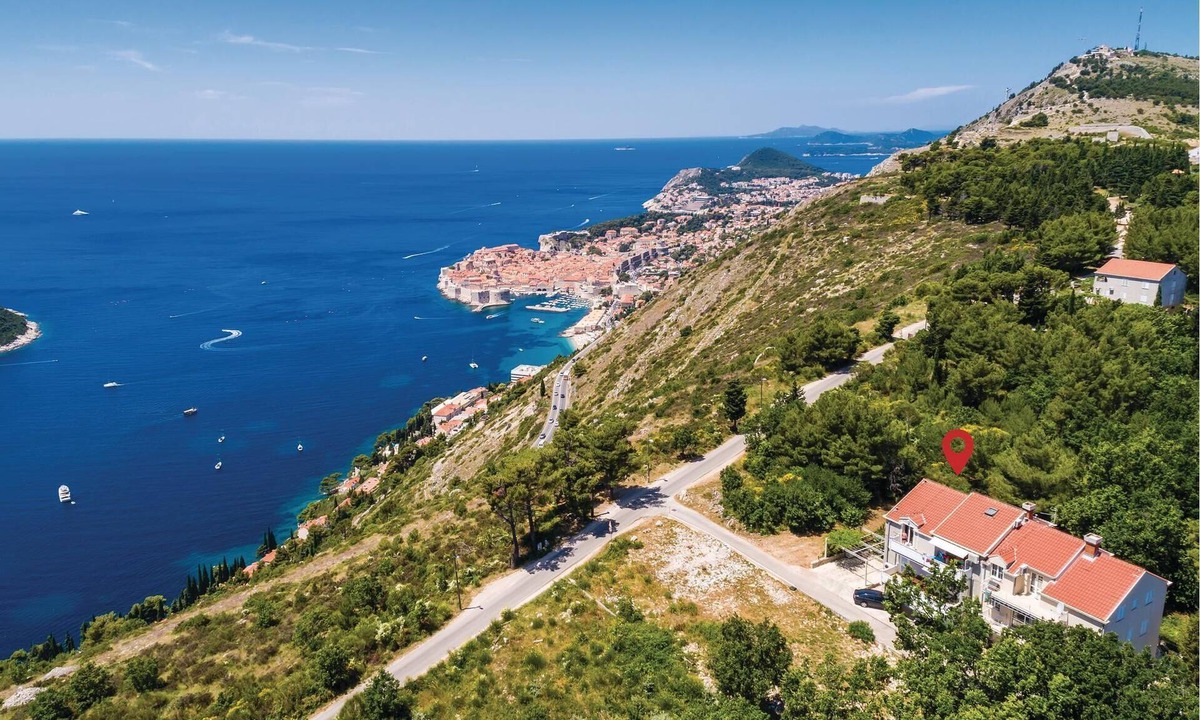 Bosanka Apartment | 3 bedroom accommodation in Bosanka