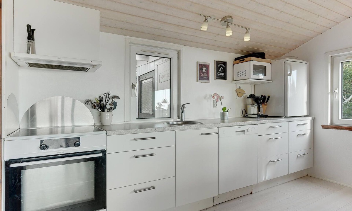 Hejlsminde Strand House | 3 bedroom accommodation in Hejls