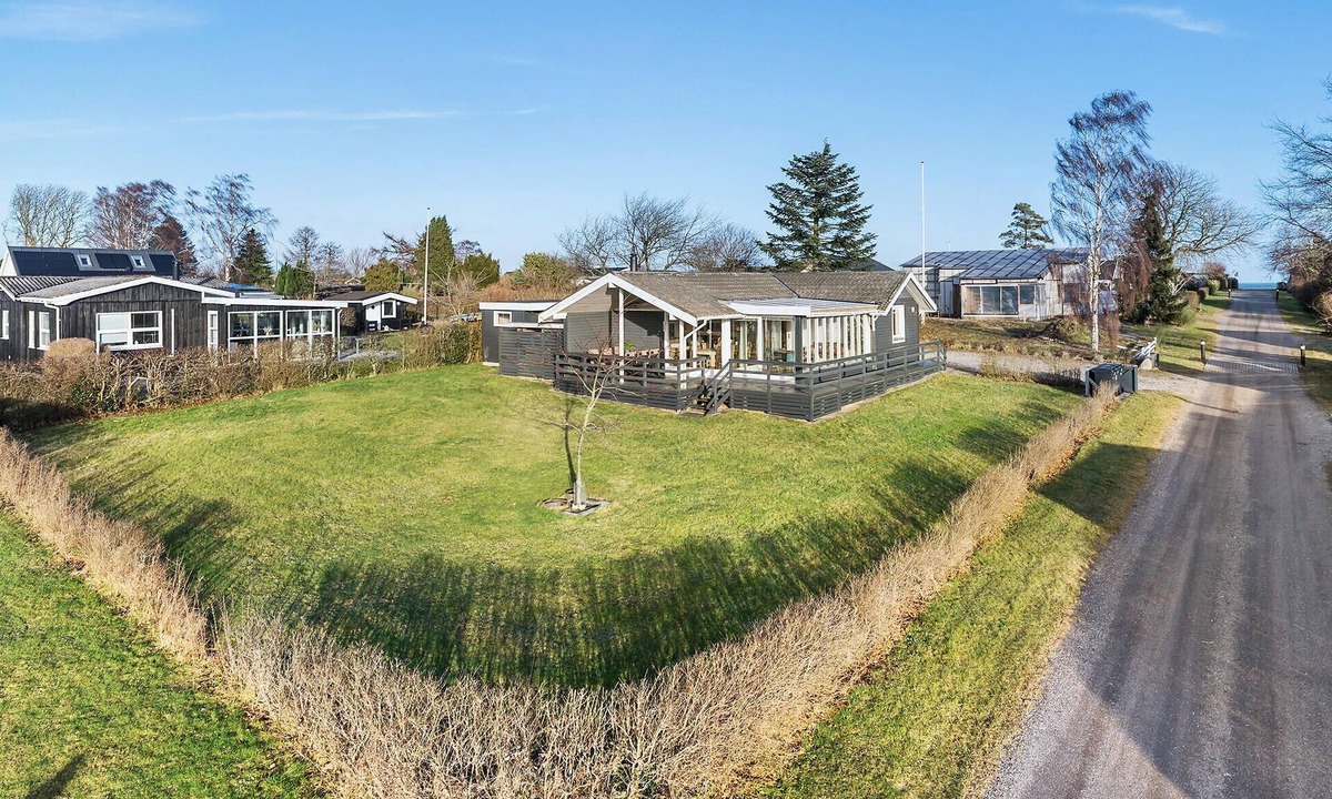 Ajstrup House | 3 bedroom amazing home in Malling