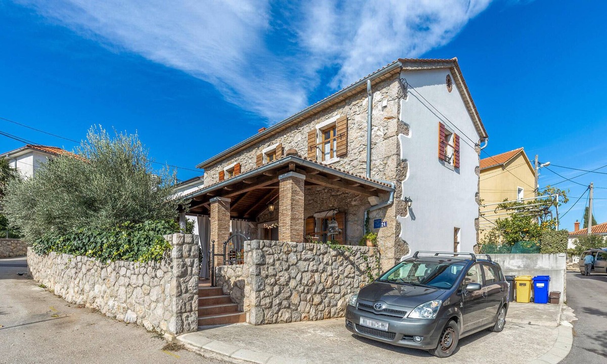Cizici House | 3 bedroom amazing home in Malinska