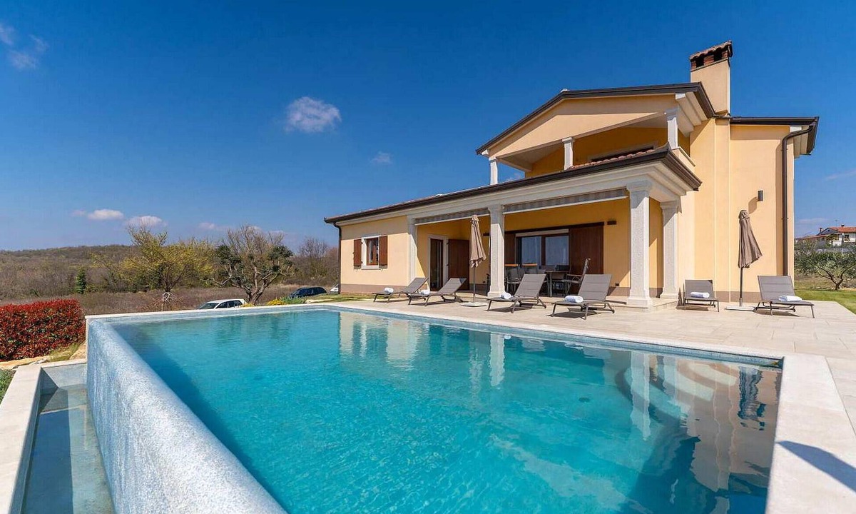 Farini House | 3 bedroom amazing home in Visnjan