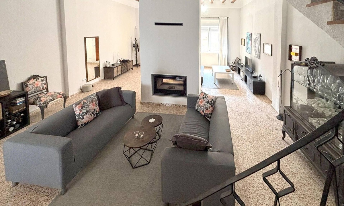 Llauri House | 3 bedroom amazing home in Llaurí