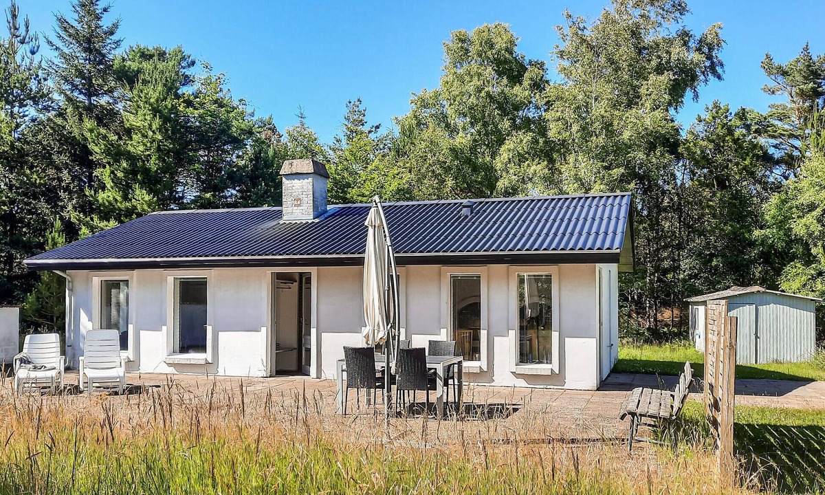 Skiveren House | 3 bedroom amazing home in ålbæk