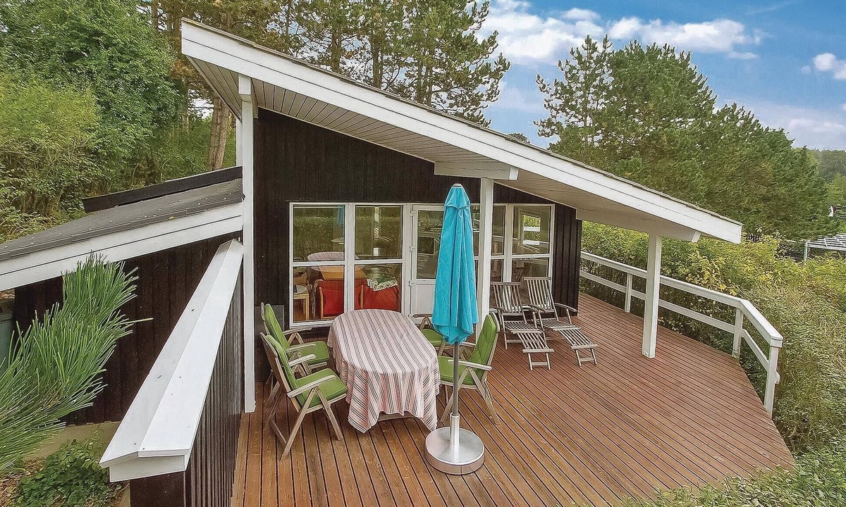 Hoeve Strand House | 3 bedroom amazing home in Asnæs
