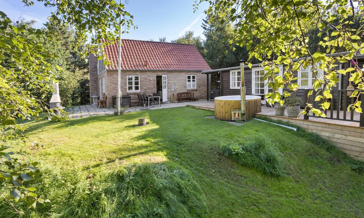 Fur House | 3 bedroom amazing home in Fur