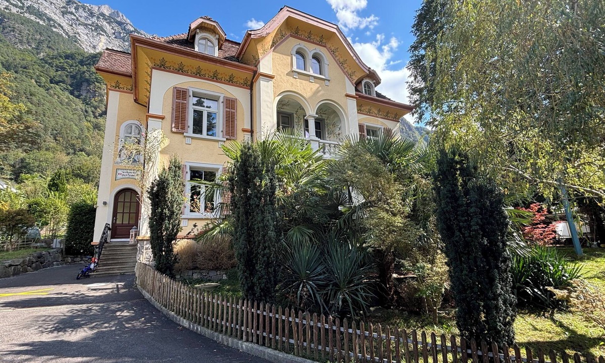 Erstfeld Apartment | 3-Bedroom Apartment in a Villa, Erstfeld